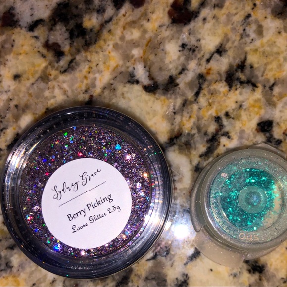 🔥 2/$30 RARE MAC Cosmetics TURQUOISE & Sydney Grace BERRY PICKING Loose Glitter - Picture 3 of 4